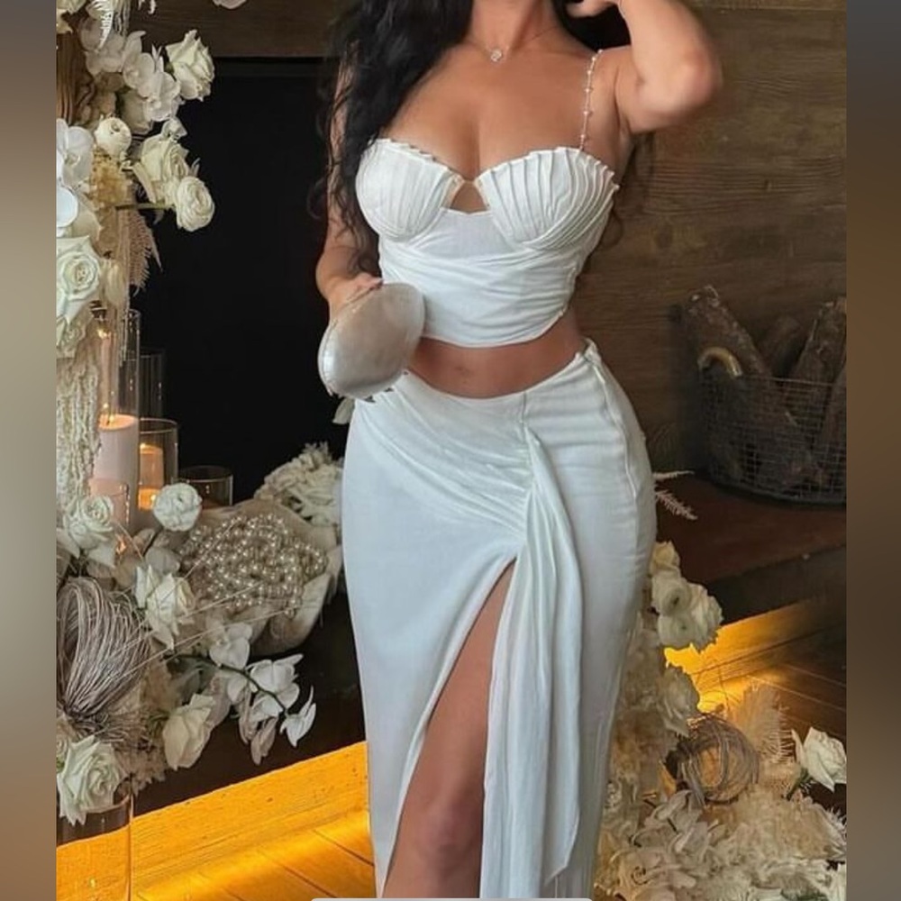 White set. From JLUXLABEL. SOLD OUT